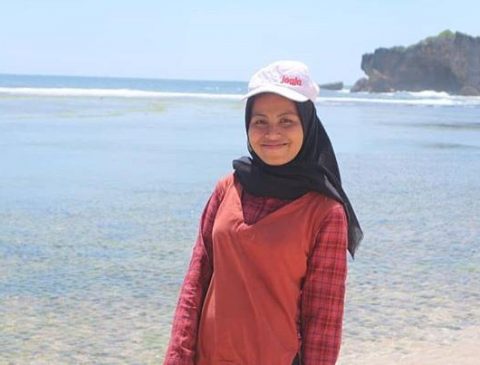 Wahyu Tri Susilowati Sa.Ak., AWP. – Customer Service